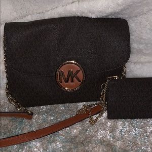 MK crossbody bag + Mini wallet